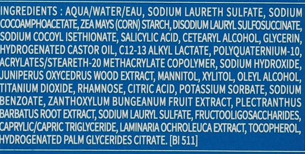 Anti-Schuppen Shampoo bei trockenen Schuppen mit dauerhaftem Juckreiz