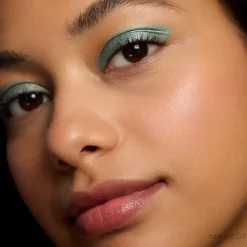 Catrice Aloe Vera Eyeshadow Stick