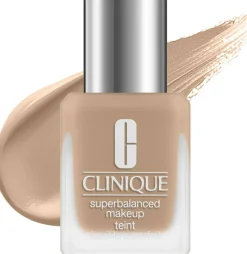 Clinique Superbalanced Makeup