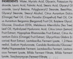 Cremiger Reinigungsschaum mit Probiotika