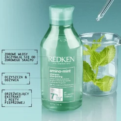 Erfrischendes und feuchtigkeitsspendendes Shampoo für fettige Kopfhaut