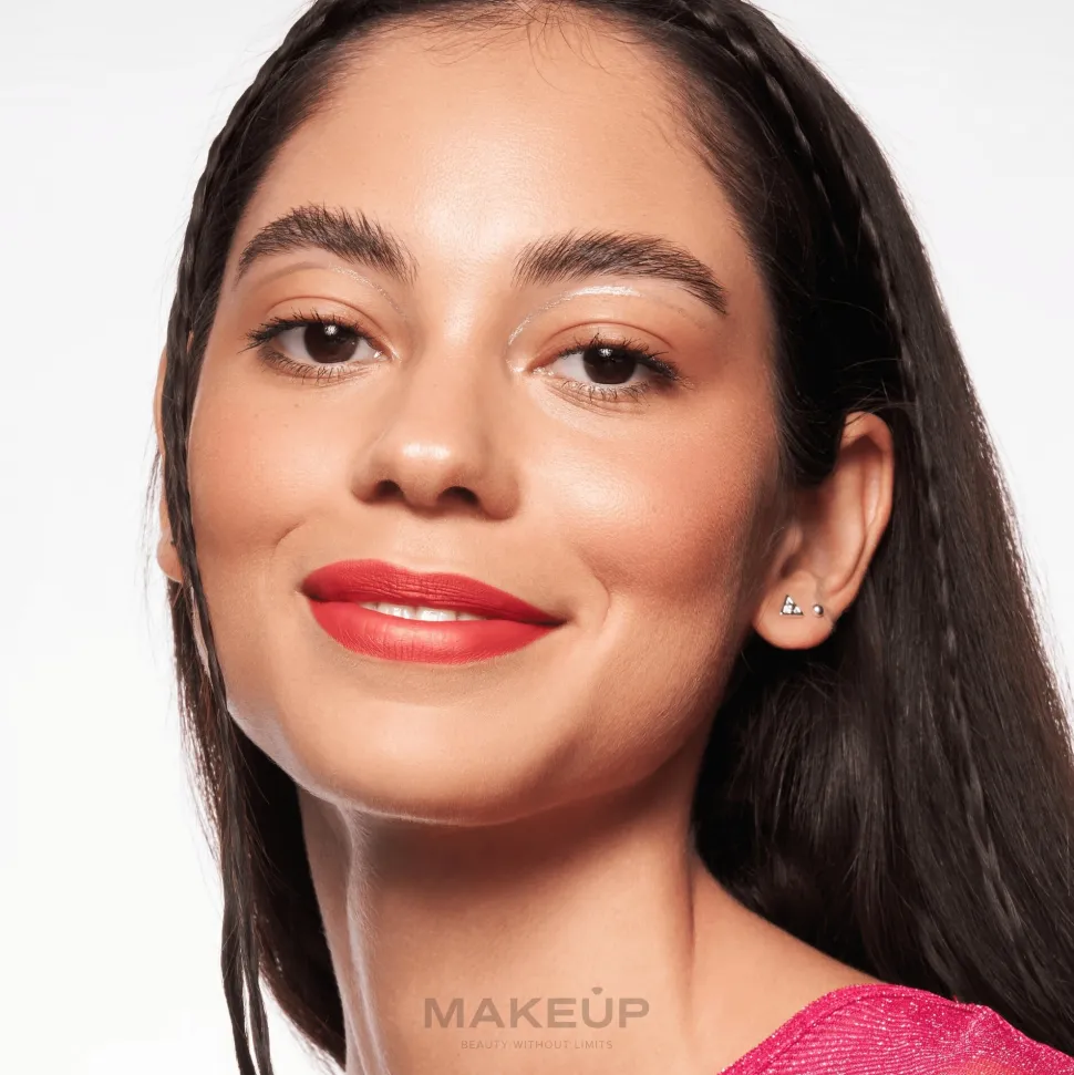 Essence 8H Matte Comfort Lip Liner