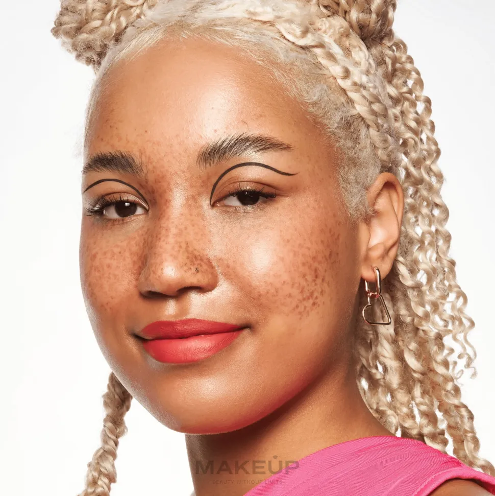 Essence 8H Matte Comfort Lip Liner