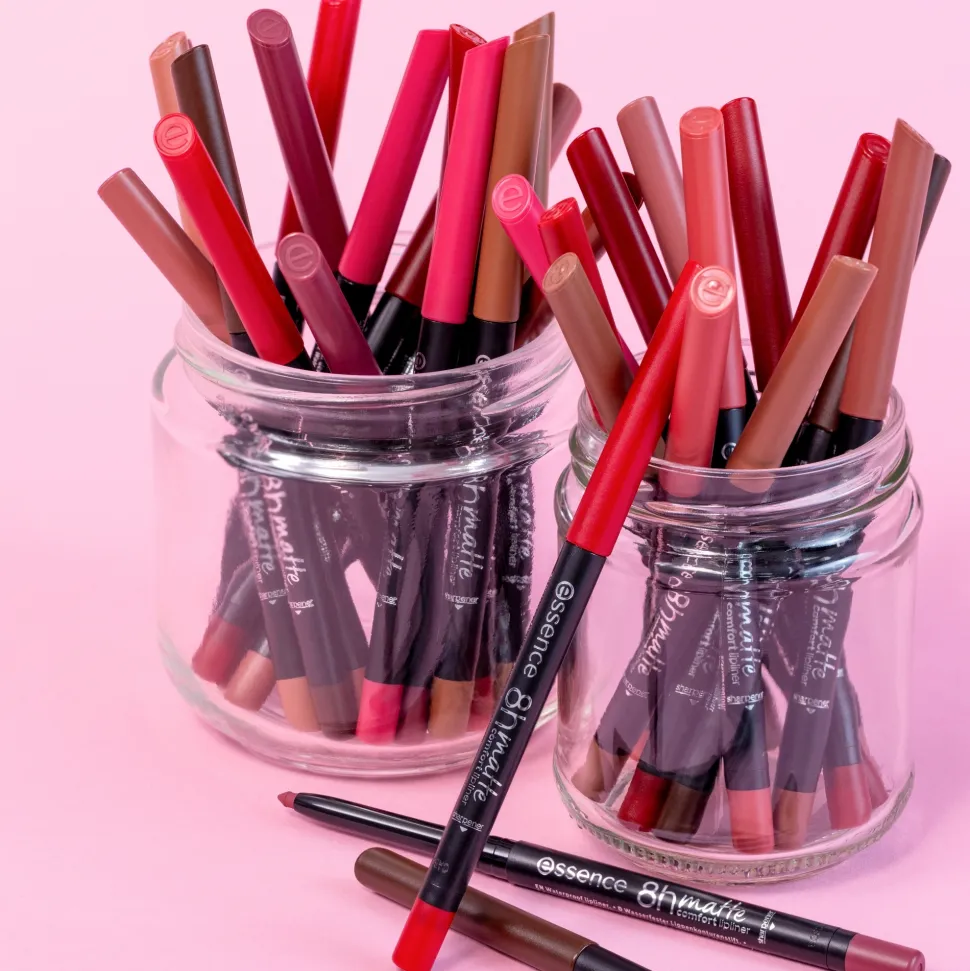 Essence 8H Matte Comfort Lip Liner