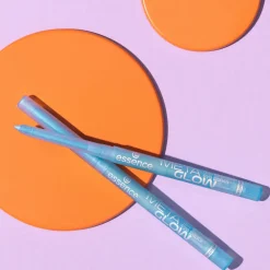 Essence Meta Glow Duo-Chrome Eye Pencil