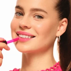 Essence Hydra Kiss Lip Oil