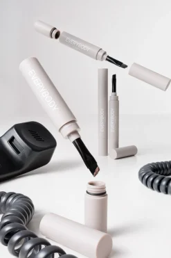 Everybody London Back To The Office Eyebrow Pomade With Brush