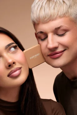 Everybody London Pressed Bronzer