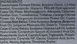 Feuchtigkeitsspendende und schützende Gesichtsessenz mit grünem Tee, Glutamin- und Hyaluronsäure