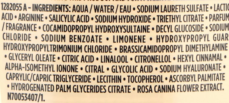 Feuchtigkeitsspendendes Bade-Shampoo für Glanz bei langen, widerspenstigen Haaren