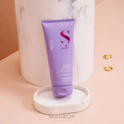 Glättender Conditioner für widerspenstiges Haar
