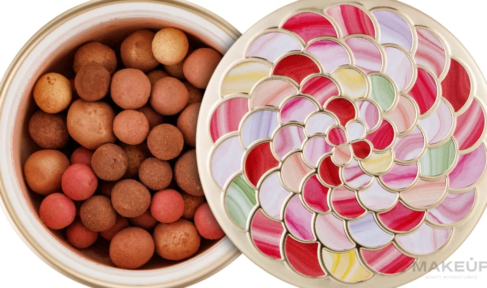 Guerlain Meteorites Light-Revealing Pearls of Powder
