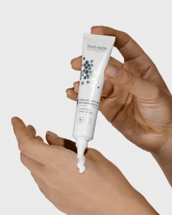 Intensive Creme mit 20% Azelainsäure und 6% Niacinamid