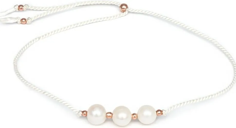 Kordelarmband mit Perlen und Kugeln