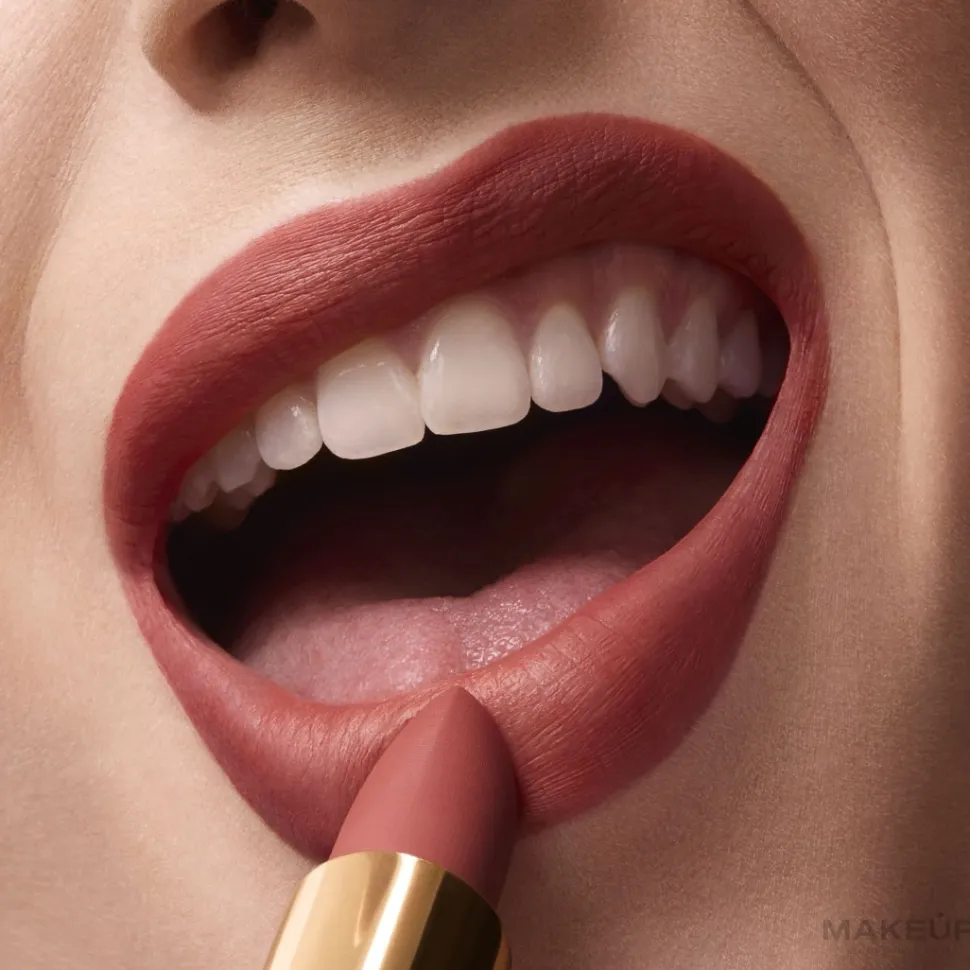 Lancome L’Absolu Rouge Drama Matte
