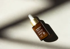 Liposomales Gesichtsserum gegen Pigmentflecken