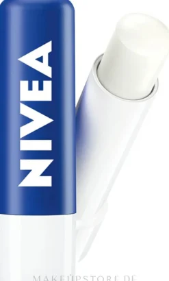 Lippenbalsam mit Naturölen und Sheabutter