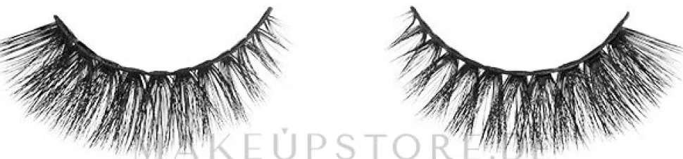 London Copyright Eyelashes Nottinghill