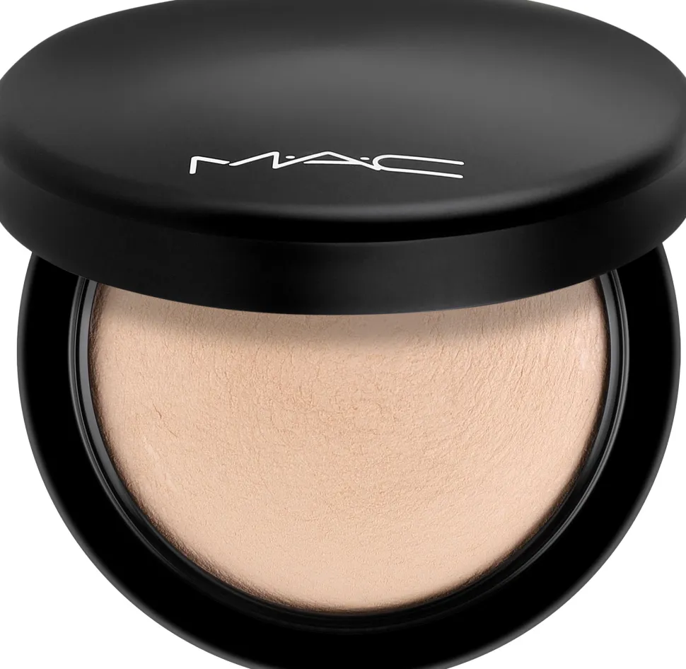MAC Mineralize Skinfinish Natural