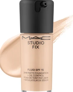 MAC Studio Fix Fluid SPF15 24HR Matte Foundation