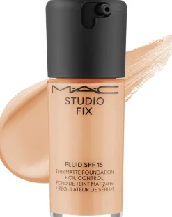 MAC Studio Fix Fluid SPF15 24HR Matte Foundation
