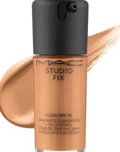 MAC Studio Fix Fluid SPF15 24HR Matte Foundation