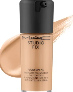 MAC Studio Fix Fluid SPF15 24HR Matte Foundation
