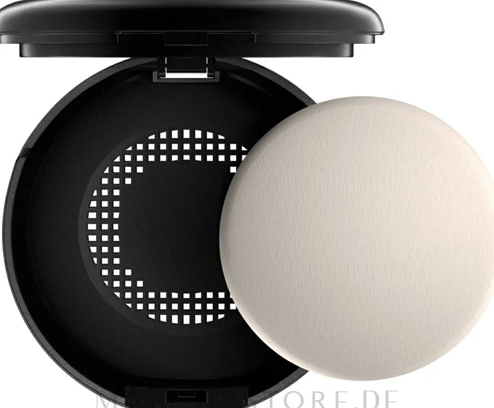 MAC Studio Fix Powder Plus Foundation
