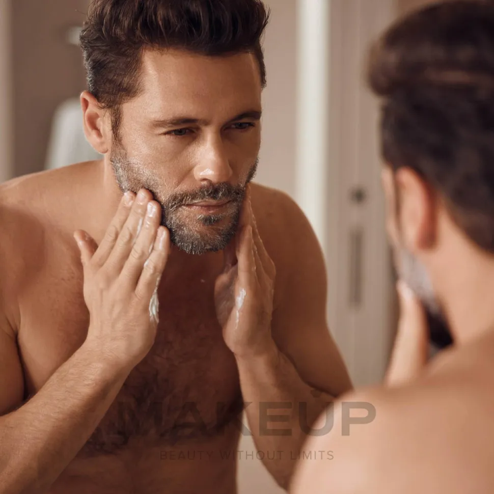 Nicht schäumende und feuchtigkeitsspendende Rasiercreme mit Vitamin E, Provitamin B5 und Mineralien aus dem Toten Meer