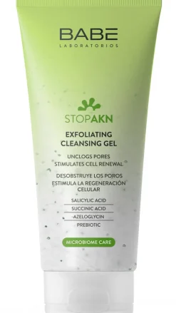 Peeling-Gel für die gründliche Reinigung von fettiger und problematischer Haut