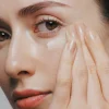 Regenerierende Creme für Augen- und Lippenkonturen