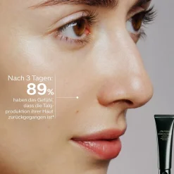 Reichhaltiger Gesichtsreinigungsschaum
