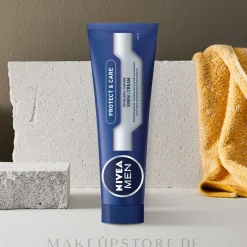 Schützende und pflegende Rasiercreme mit Aloe Vera