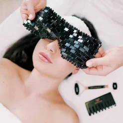 Schwarze Obsidianmaske