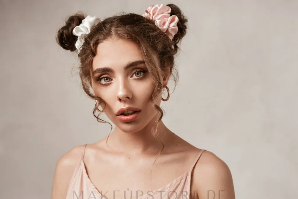 Scrunchie-Haargummi aus Naturseide milchweiß Largy