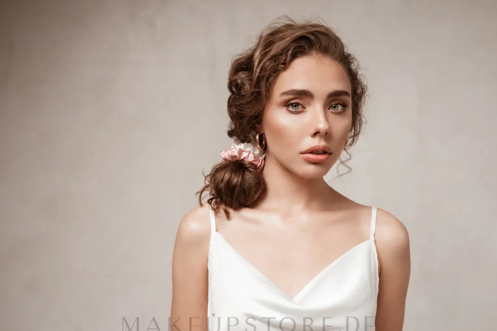 Scrunchie-Haargummi aus Naturseide in Puderfarbe Midi