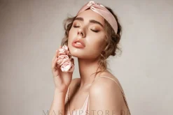Scrunchie-Haargummi aus Naturseide in Puderfarbe Largy